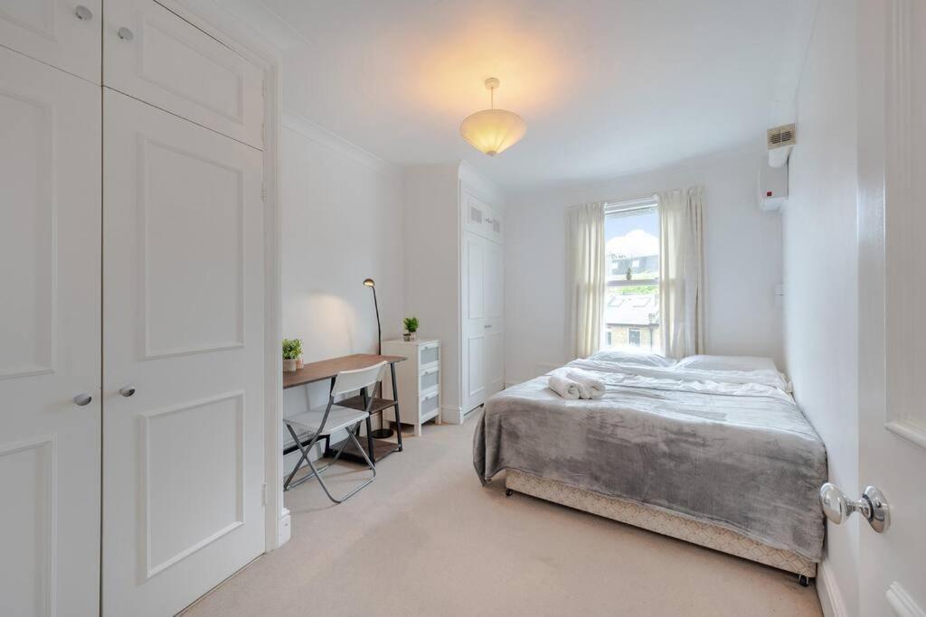 Apartmán Cosy 2 Bed In Kensington Olympia Londýn Exteriér fotografie