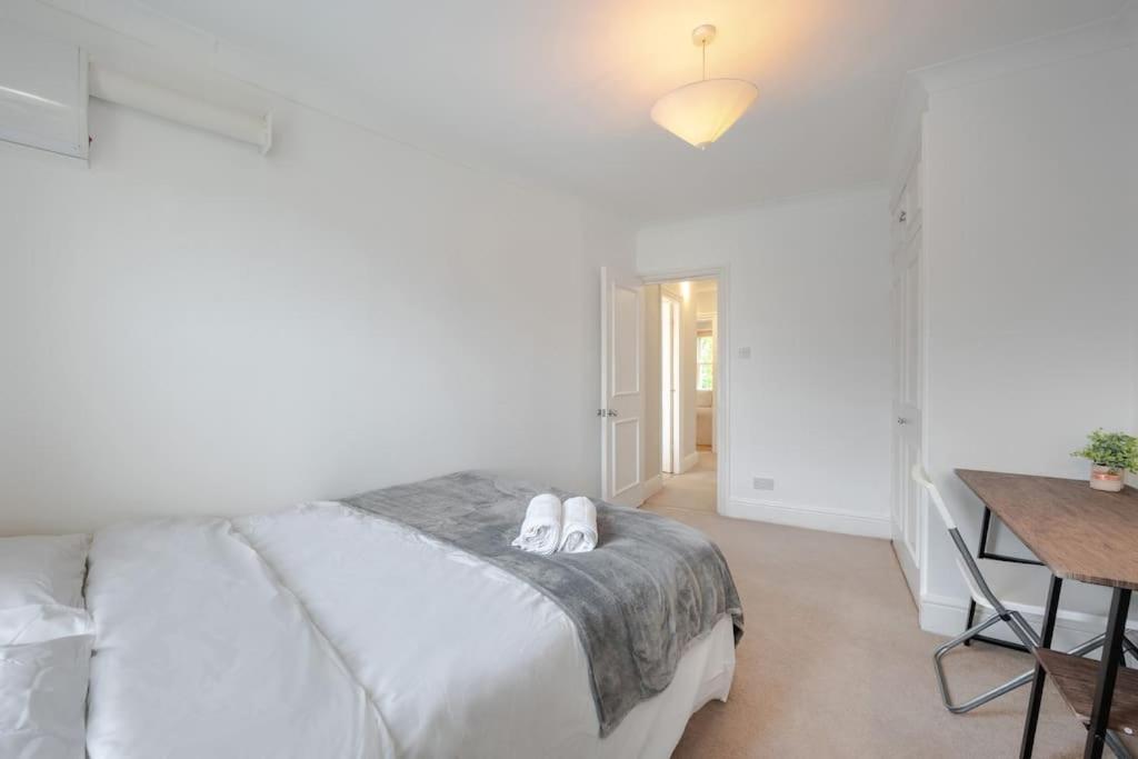 Apartmán Cosy 2 Bed In Kensington Olympia Londýn Exteriér fotografie