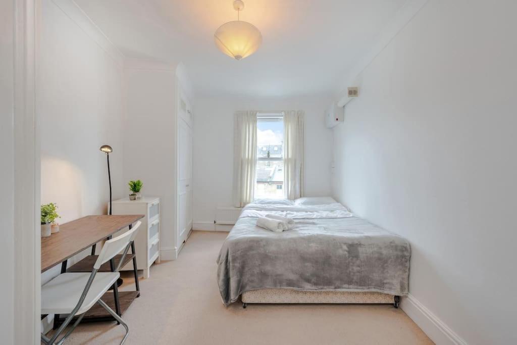Apartmán Cosy 2 Bed In Kensington Olympia Londýn Exteriér fotografie